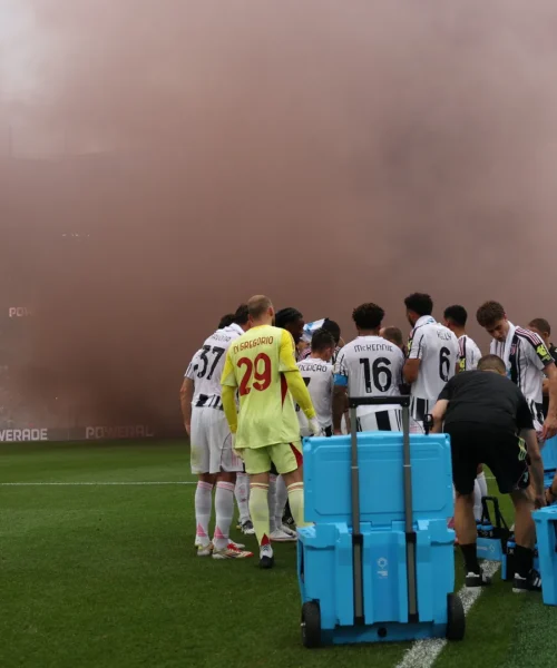 Juventus-Wydad sospesa: impossibile giocare così. Foto