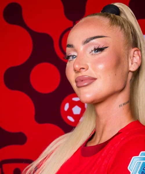 Alisha Lehmann pronta a incantare: le sue foto