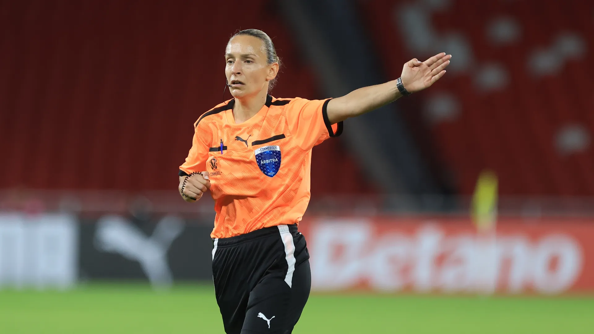 Manuela Pavi, inoltre, nei minuti di recupero ha reclamato un calcio di rigore
