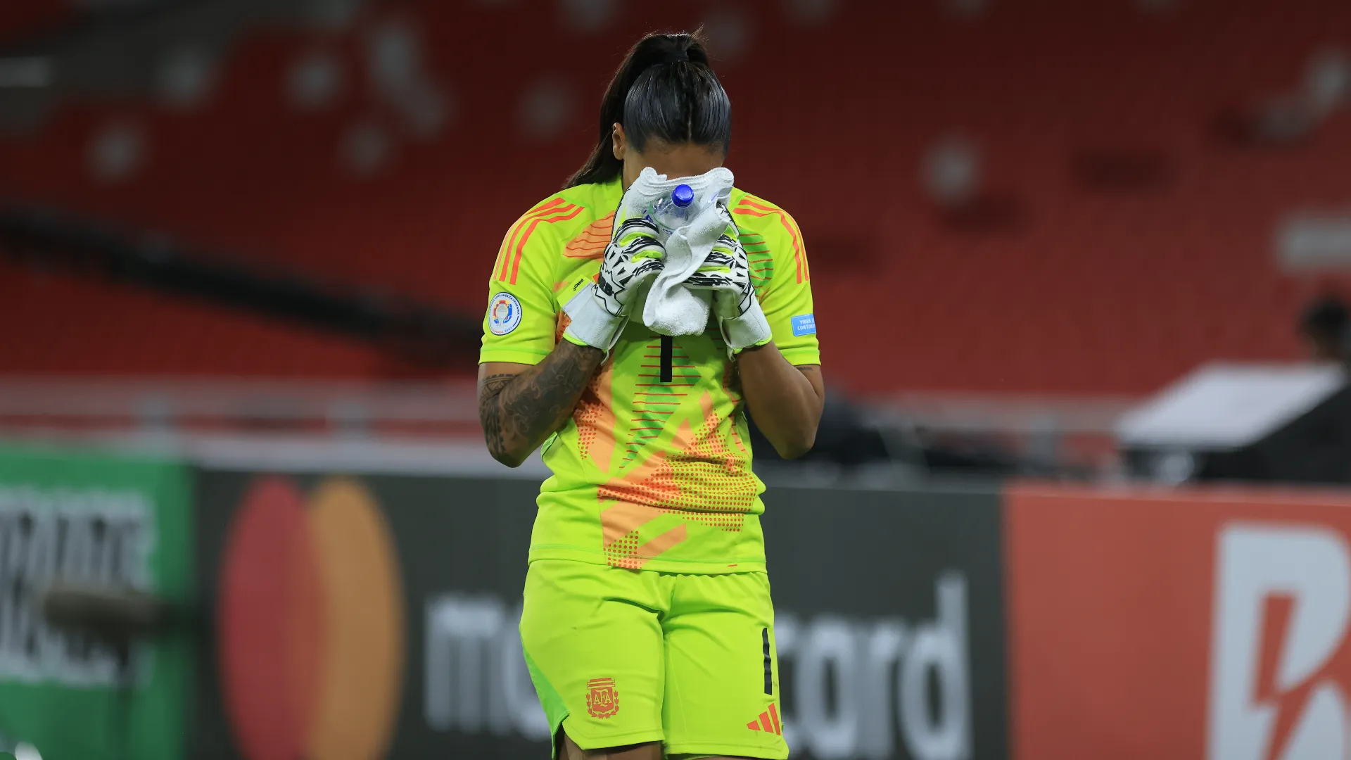 Evidentemente i tifosi erano già nervosi dal risultato della partita
