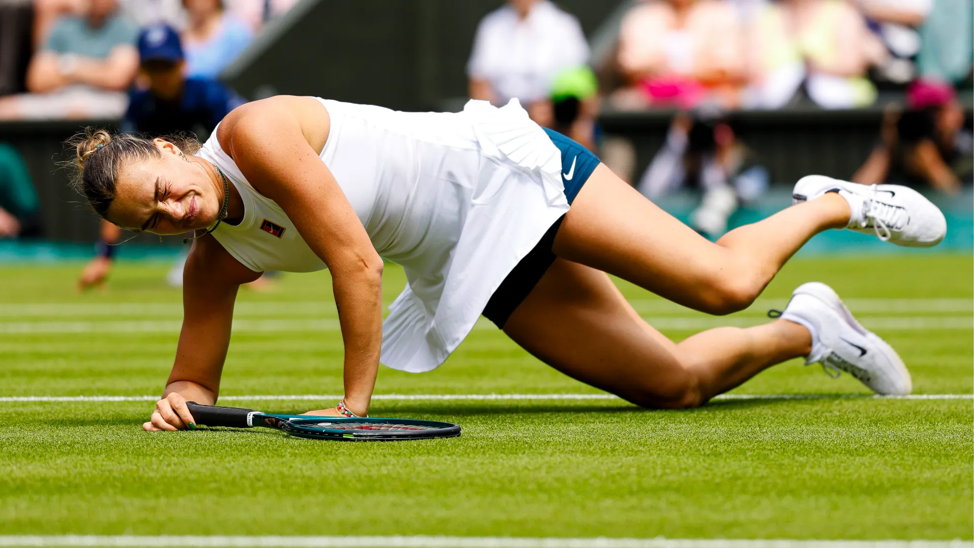 La Tigre spaventa i fan a Wimbledon: le foto
