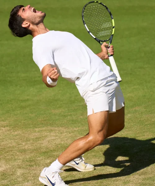 Carlos Alcaraz torna in finale a Wimbledon: Fritz ko in quattro set