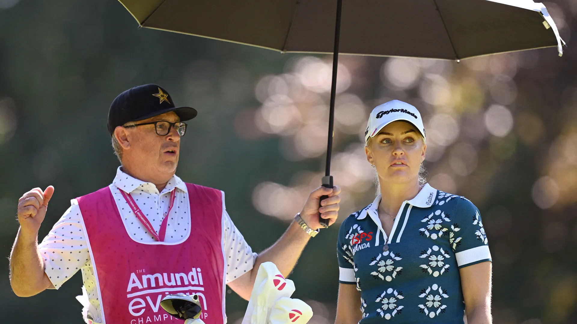 Charley Hull si è accasciata al suolo e non è più riuscita a riprendere la gara