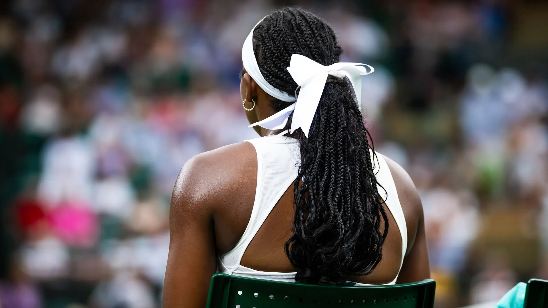 È solo la terza volta nell'era Open che la vincitrice dell'Open di Francia perde al primo turno di Wimbledon nello stesso anno
