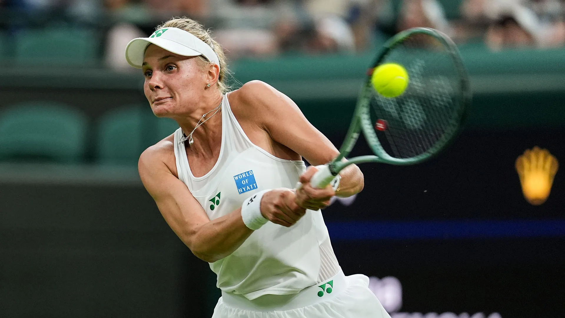 La tennista ucraina ha rivelato in conferenza stampa di essere leggermente allergica all'erba