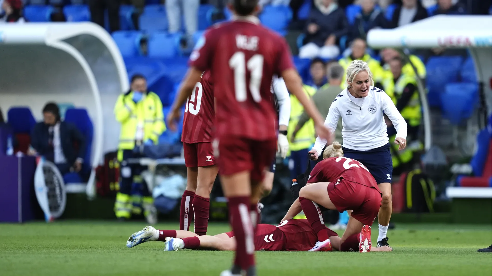 Grande paura per Emma Snerle durante la sfida tra Danimarca e Germania

