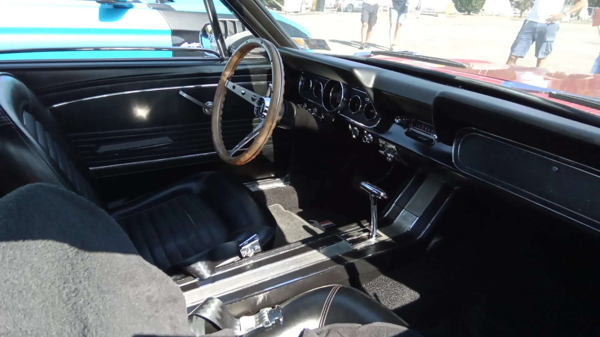 Lee Iacocca propone lo sviluppo di un modello per i baby boomers negli anni Sessanta.