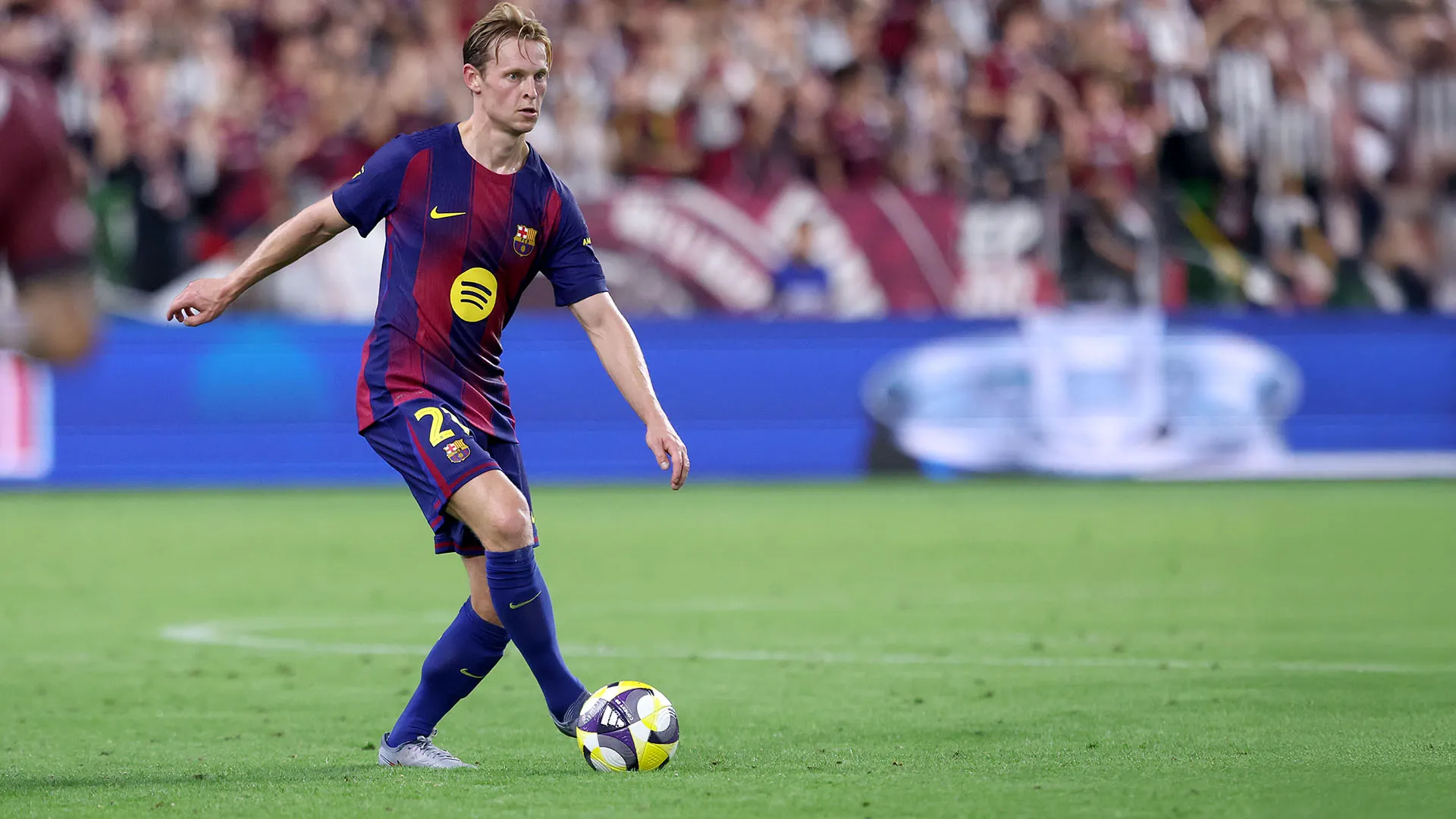 Frenkie de Jong dovrebbe firmare un nuovo accordo fino al 2028 con opzione per il 2029
