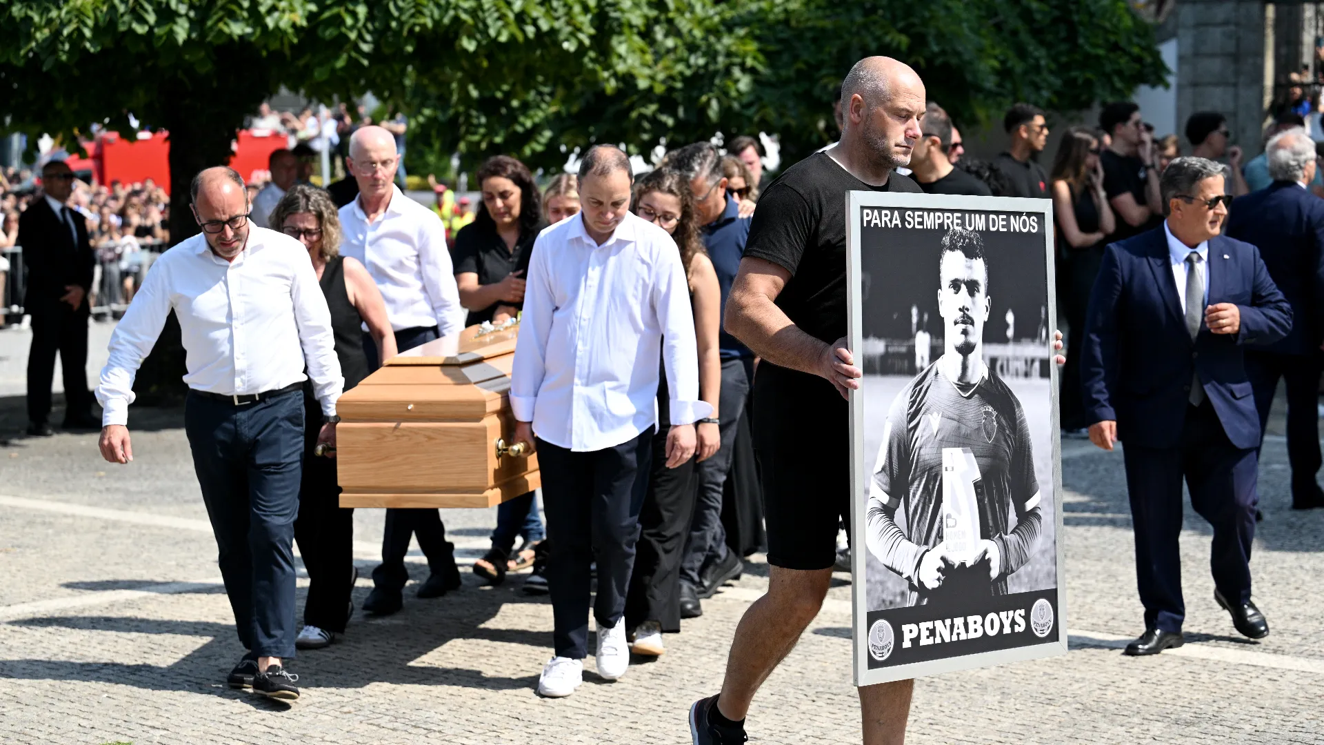Sabato si sono tenuti i funerali di Diogo Jota e suo fratello André Silva
