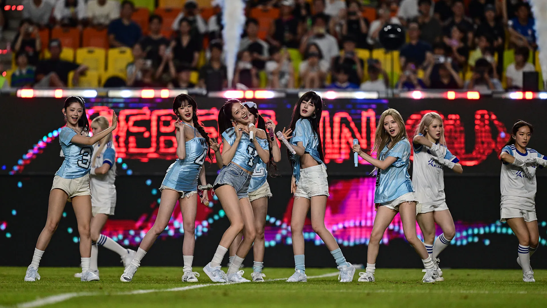 Davvero emozionante l'esibizione andata in scena durante l'intervallo di Newcastle-Team K League