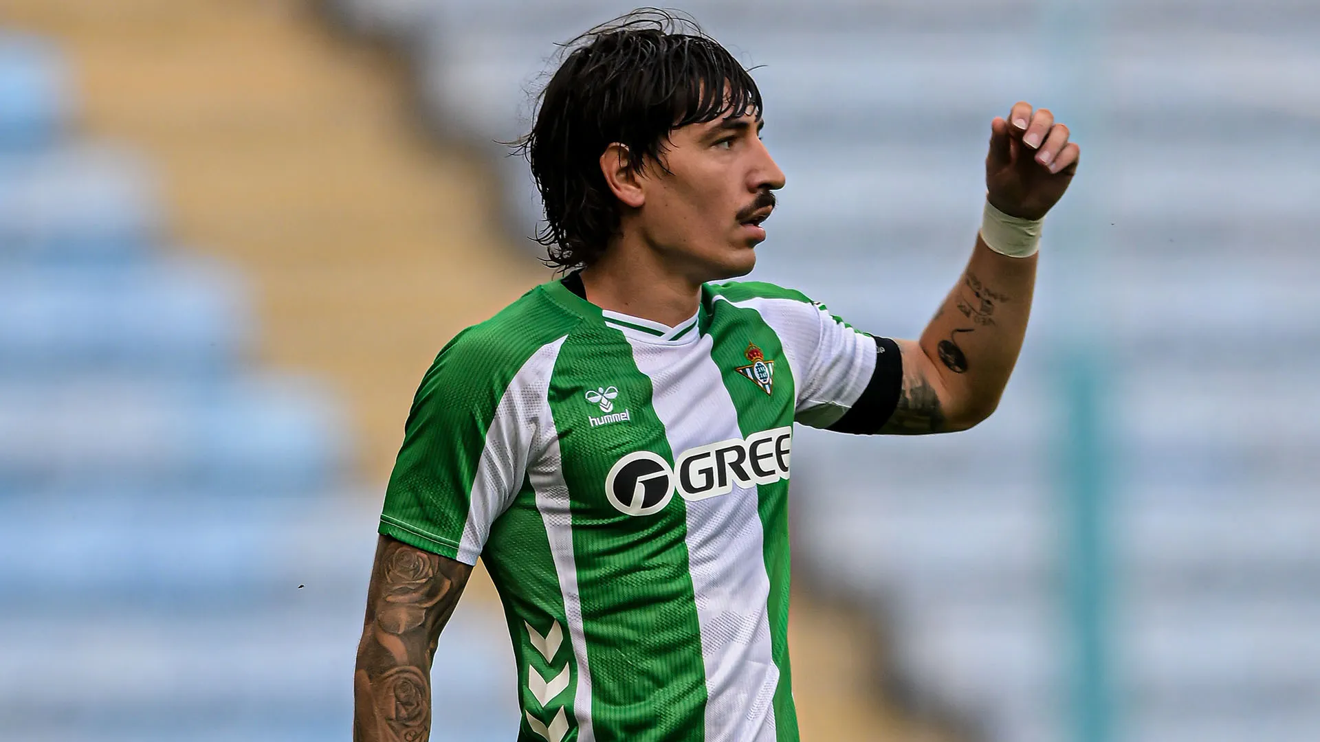 Hector Bellerin se l'è vista molto brutta