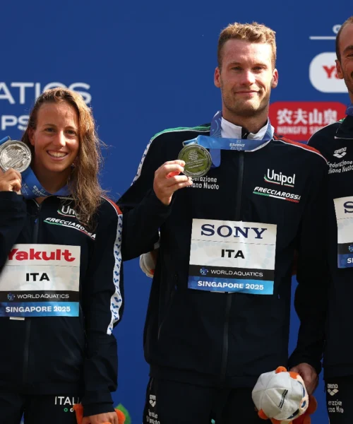 Mondiali di nuoto: argento dell’Italia nella staffetta del fondo