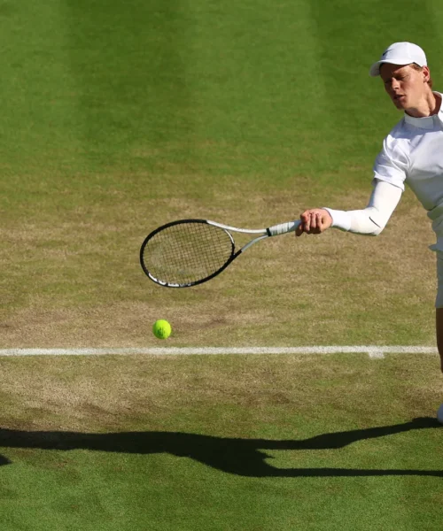 Wimbledon: Jannik Sinner è già in vantaggio con Novak Djokovic