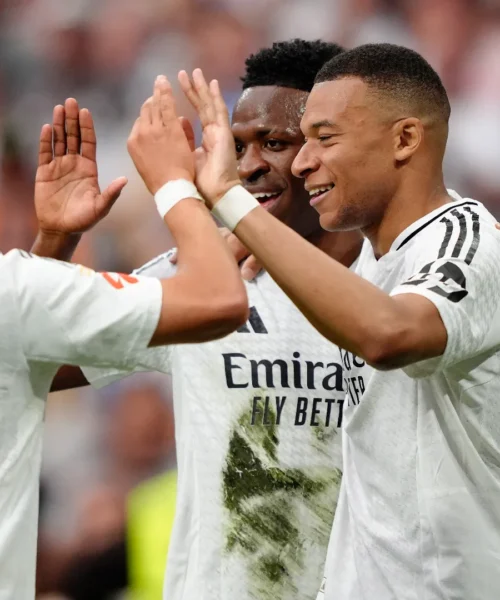 Grosso problema al Real Madrid: la superstar pretende i milioni di Mbappé. Foto