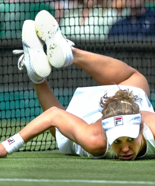 Incidente sfiorato per Laura Siegemund a Wimbledon: le foto