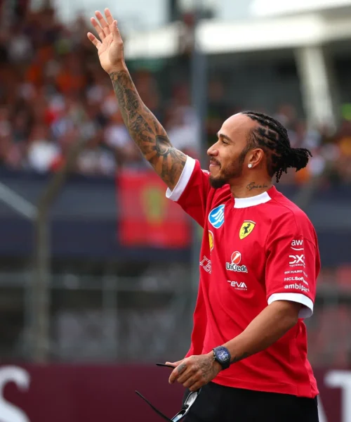 Lewis Hamilton esalta la Ferrari di Silverstone: “Entusiasmante”