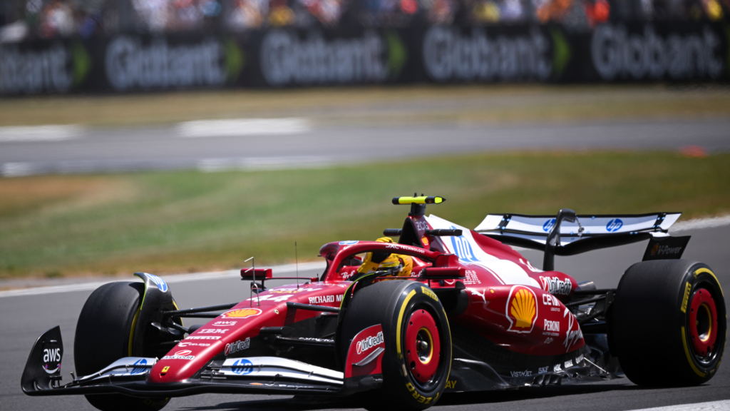 F1 libere GP Silverstone: Hamilton 1º davanti alle McLaren, Leclerc 4º