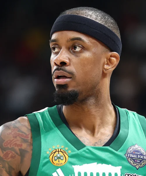 Olimpia Milano: Brown in città, trattative per Cancar e Totè
