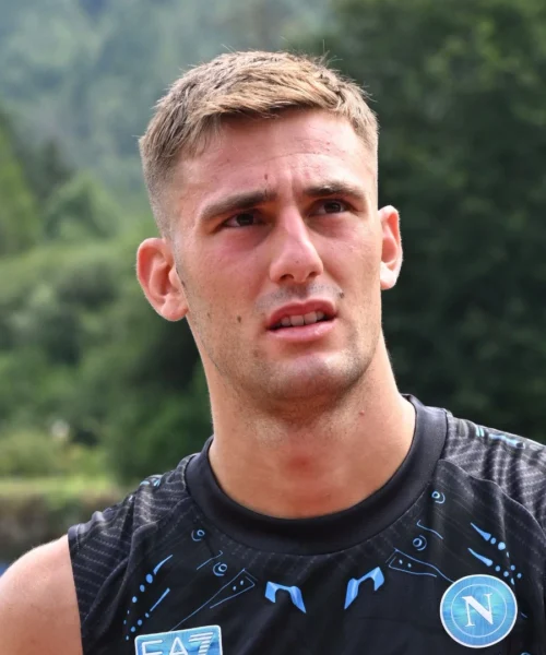 Il Napoli accoglie Lorenzo Lucca, l’Udinese lo saluta con stile