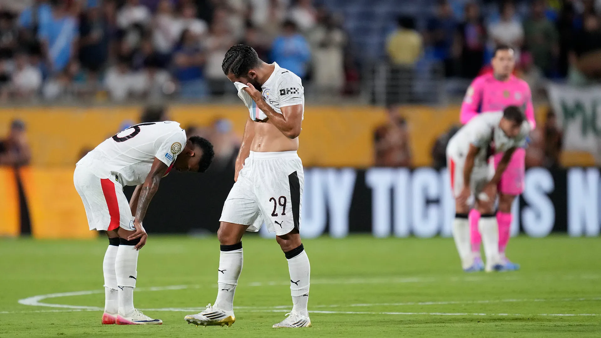 Grande delusione tra i calciatori del Manchester City a fine partita