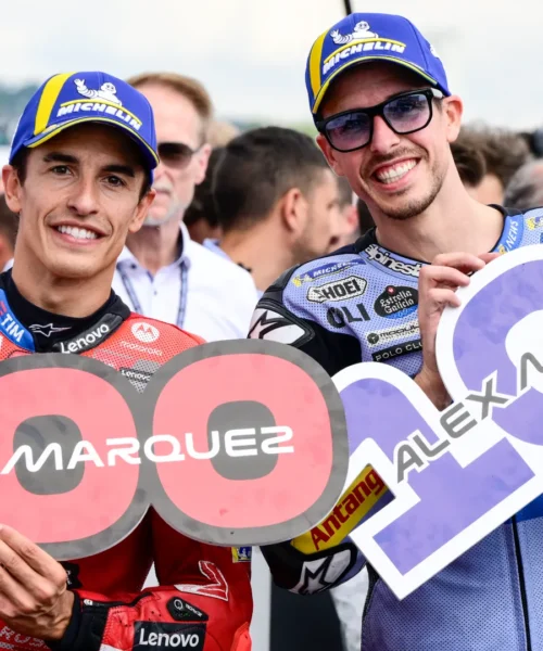 Doppietta speciale per i fratelli Marquez
