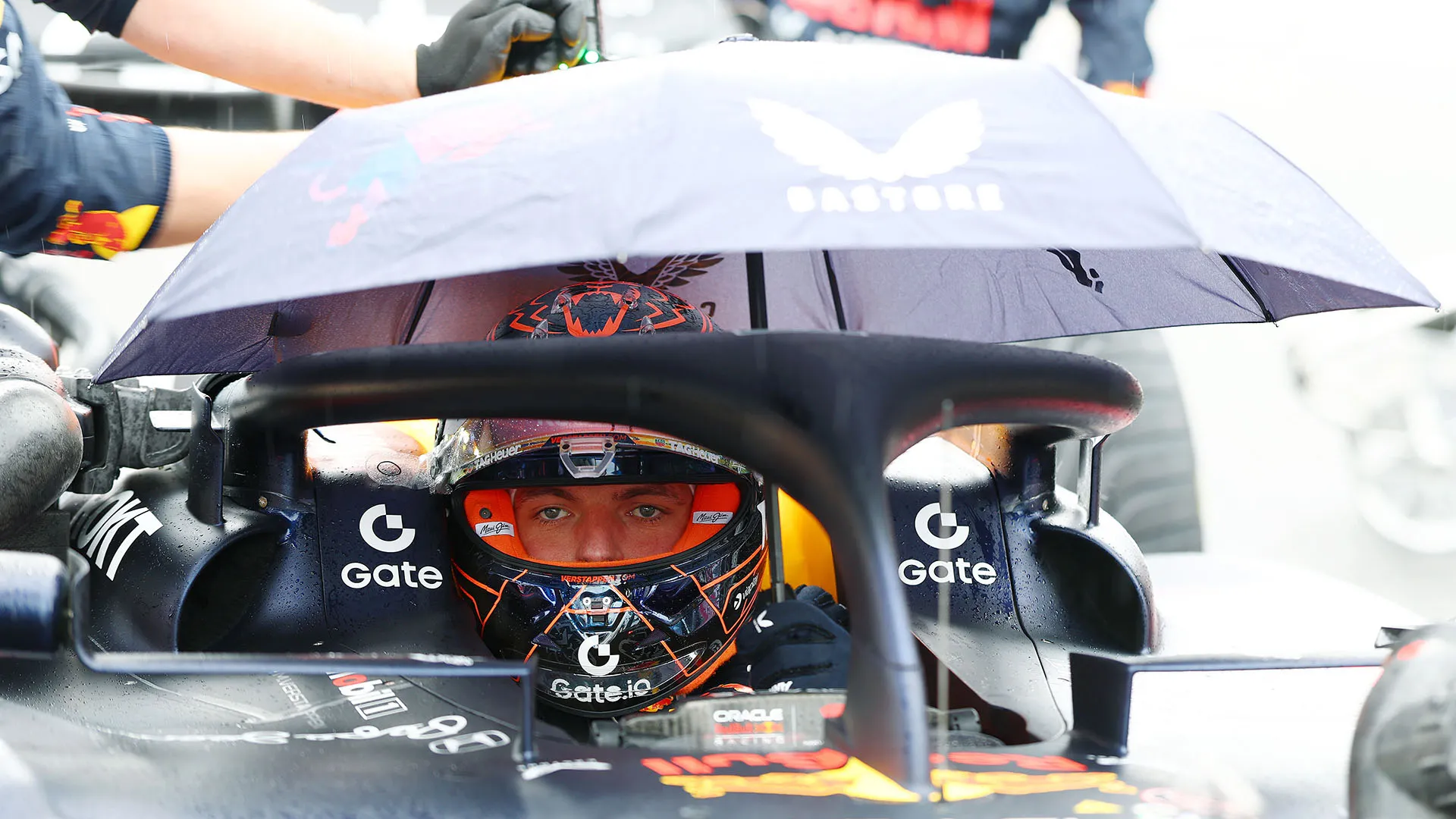 Verstappen spera che il progetto della Red Bull abbia successo per restare nella squadra fino al 2028, l'ultimo anno del suo contratto