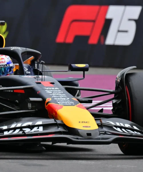 Silverstone: Max Verstappen in pole, delusione Hamilton e Leclerc
