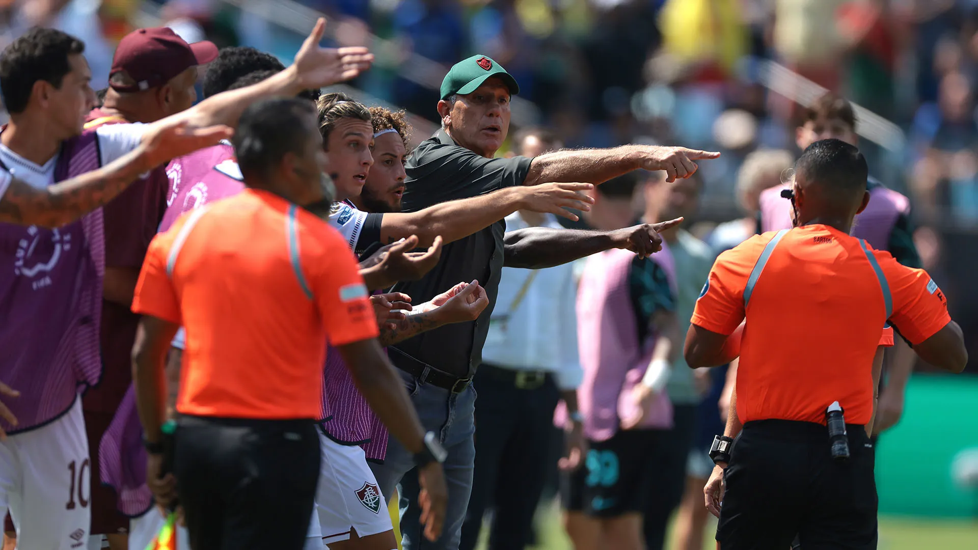Nervi tesissimi durante la sfida tra Inter e Fluminense