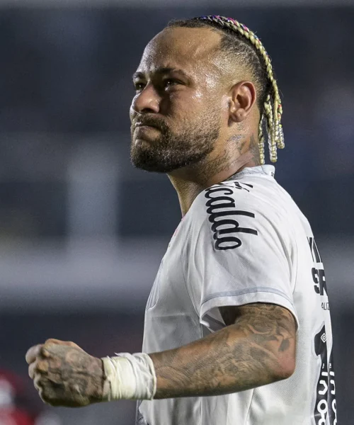 Neymar in allarme cerca una soluzione d’emergenza: le foto