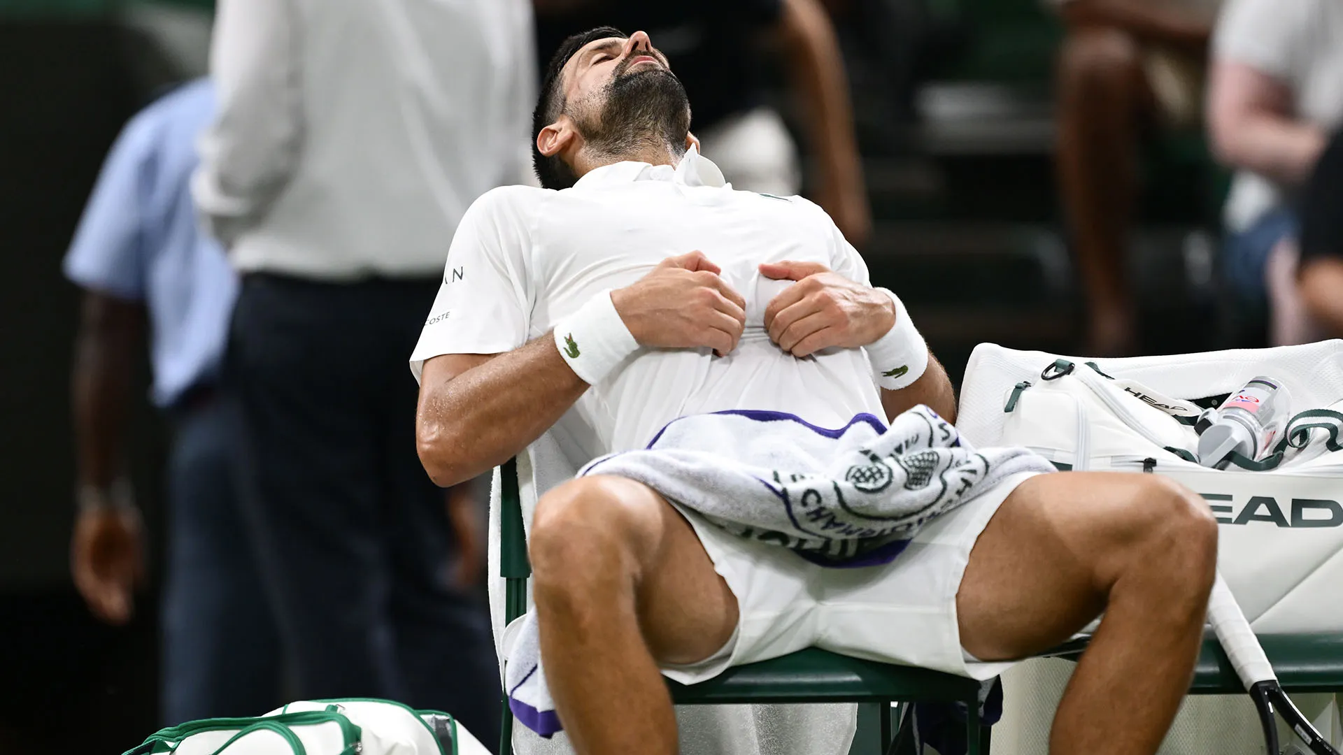 Esordio complicato a Londra per il sette volte campione di Wimbledon