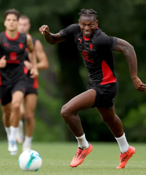 Rafael Leao manda un messaggio al Milan e ai suoi tifosi