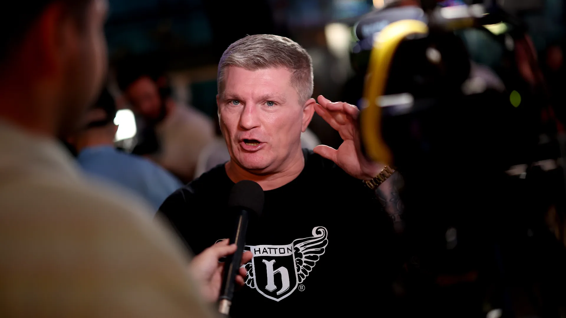 Hatton era atteso a Dubai in questi giorni ma si è infortunato

