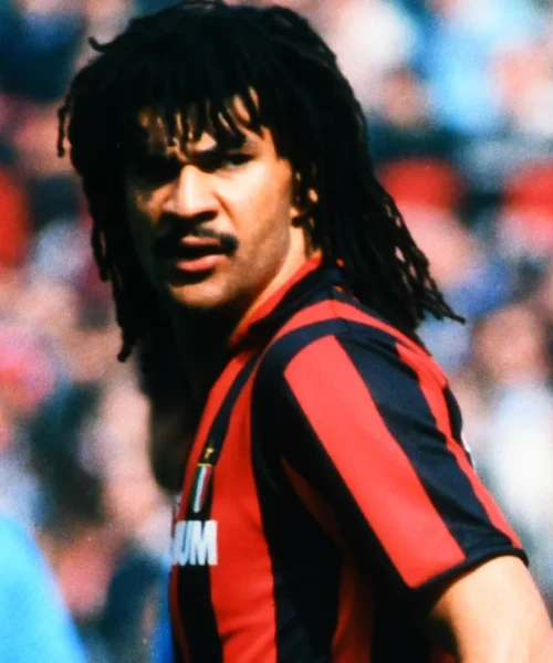 “Ci vorrebbe un Ruud Gullit”: la grande nostalgia dei milanisti. Le foto dell’epopea