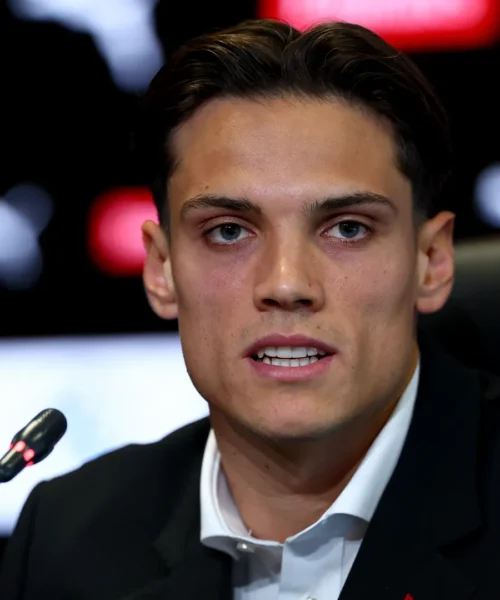 Milan, Samuele Ricci si presenta