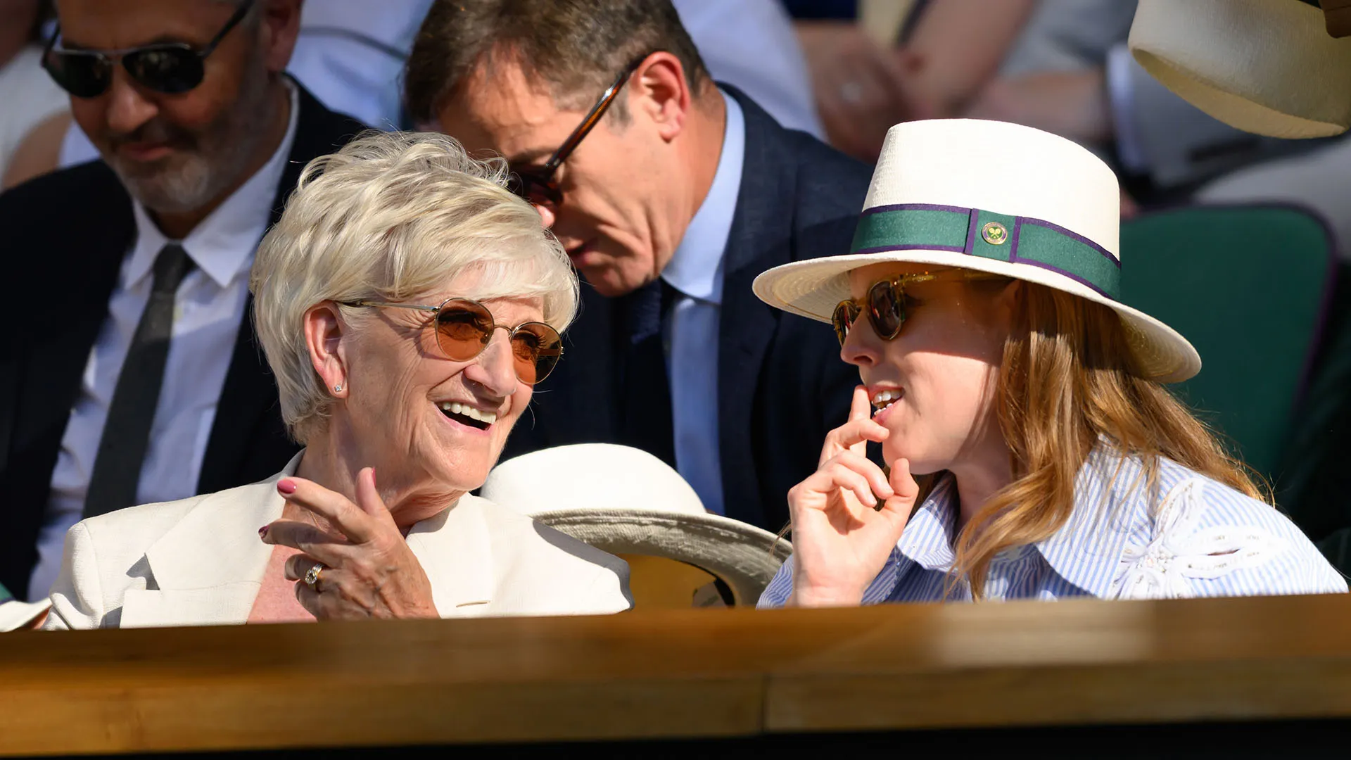 Sandra Beckham, madre di David, ha assistito all'evento al fianco di Beatrice di York
