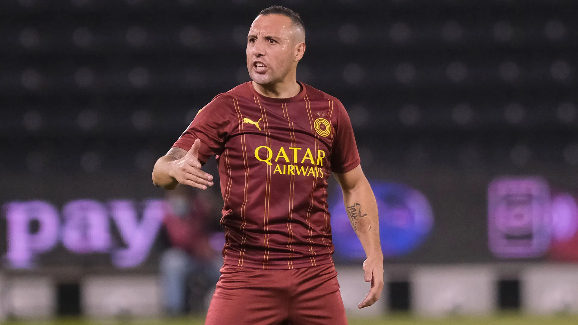 Tra il 2020 e il 2023 ha giocato in Qatar con l'Al-Sadd, poi ha scelto l'Oviedo
