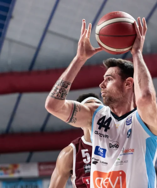 Un ex Pesaro e Napoli per l’Estra Pistoia