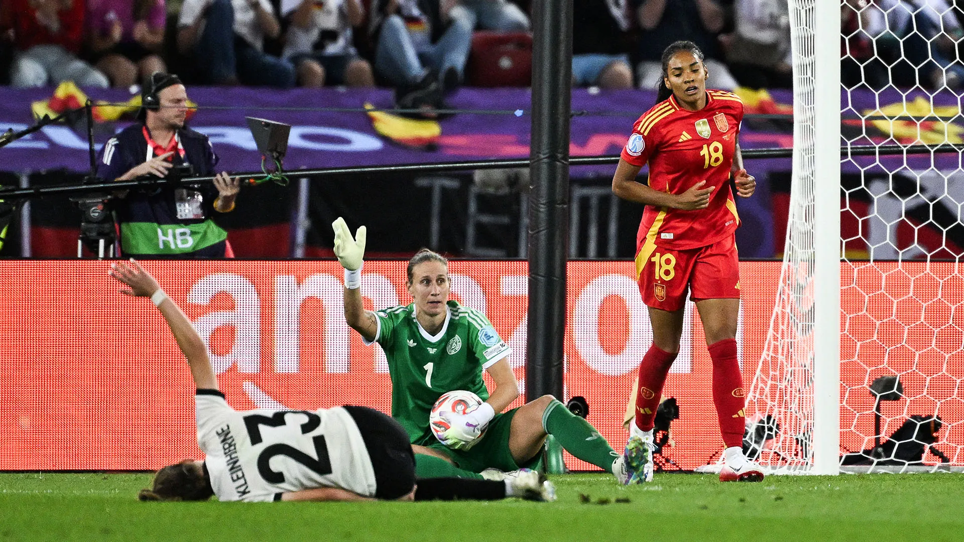 Kleinherne è riuscita a rialzarsi, ma non ha potuto continuare la partita