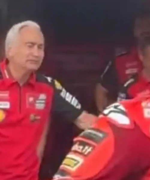 Ducati, il balletto di Tardozzi con Marc Marquez infiamma i social