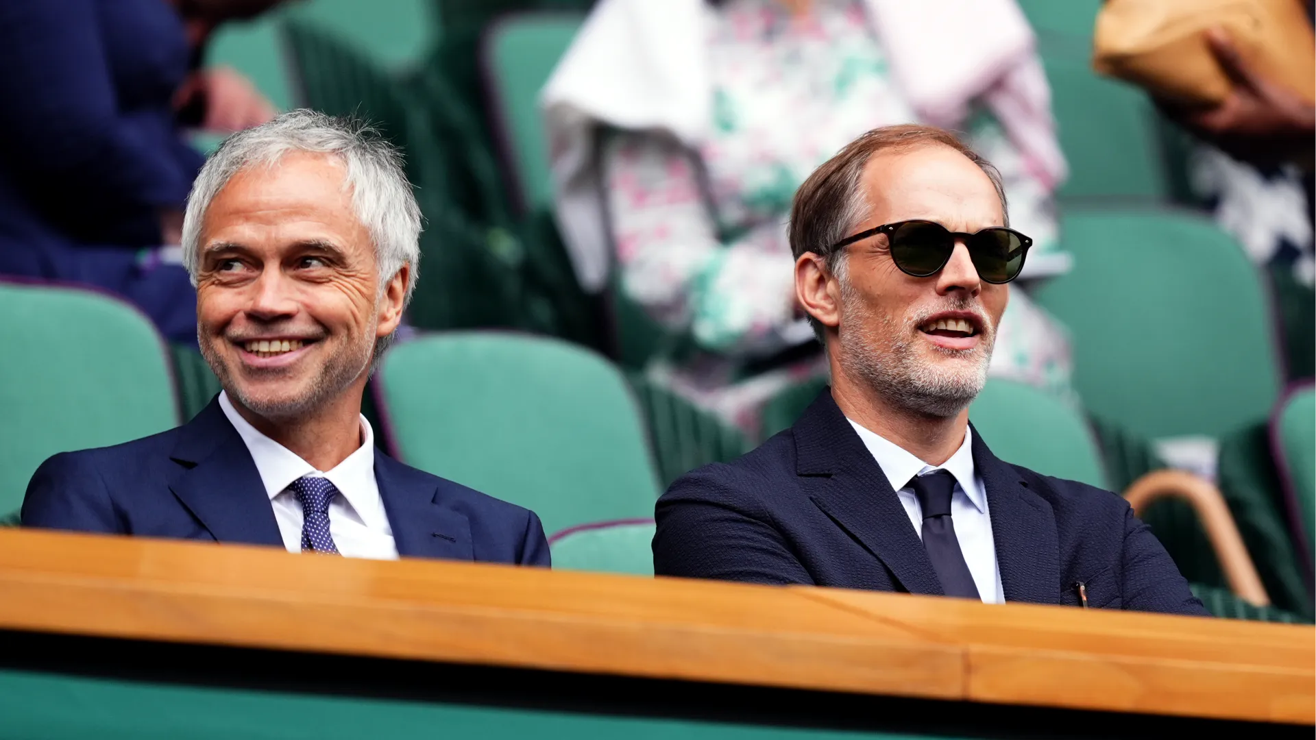 Tuchel era seduto accanto al suo procuratore sportivo Olaf Meinking
