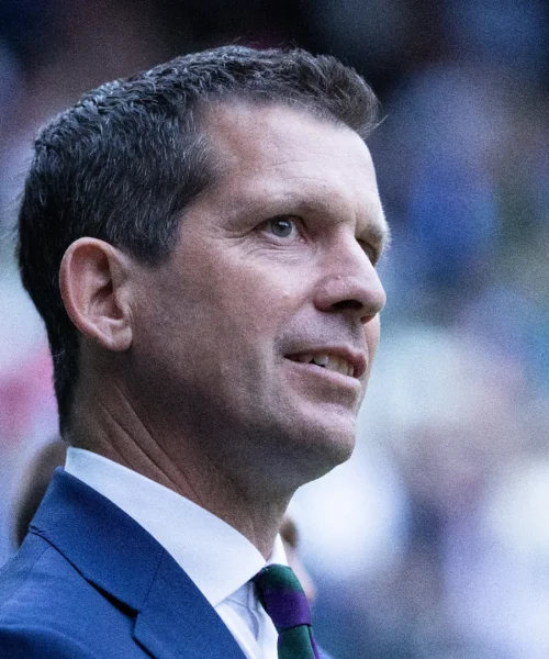 Tim Henman analizza la semifinale di Wimbledon tra Novak Djokovic e Jannik Sinner