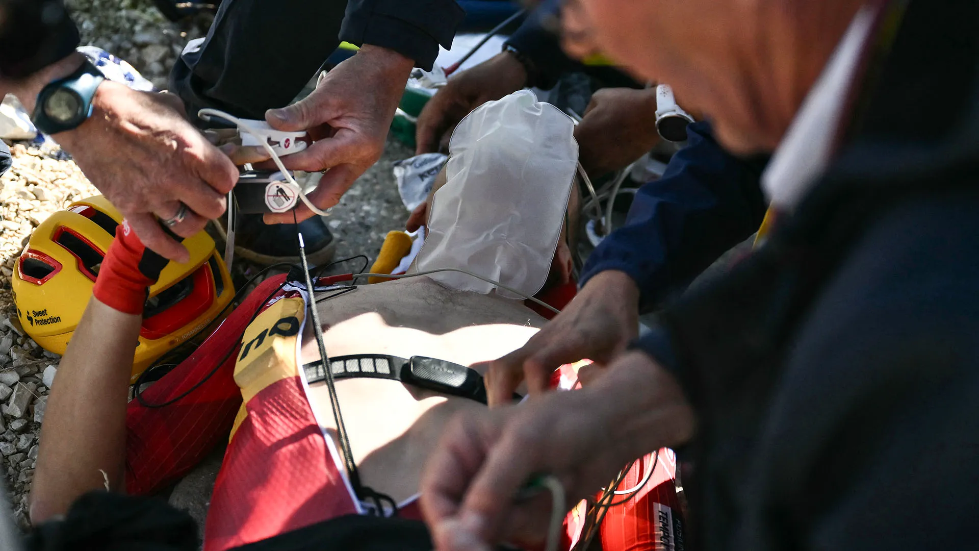 Fortunatamente il team medico è intervenuto subito per curare il campione
