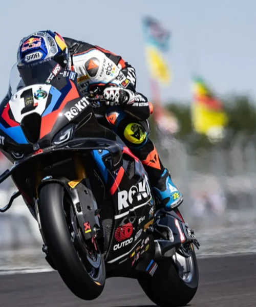 Toprak Razgatlioglu vince la Superpole Race davanti a Nicolò Bulega