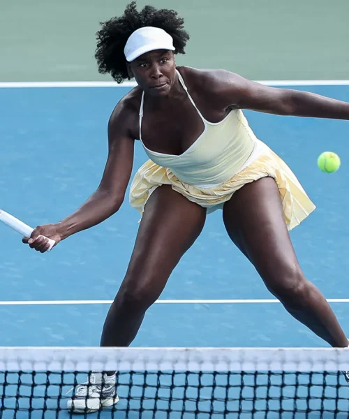 Venus Williams torna in campo dopo 16 mesi e vince subito
