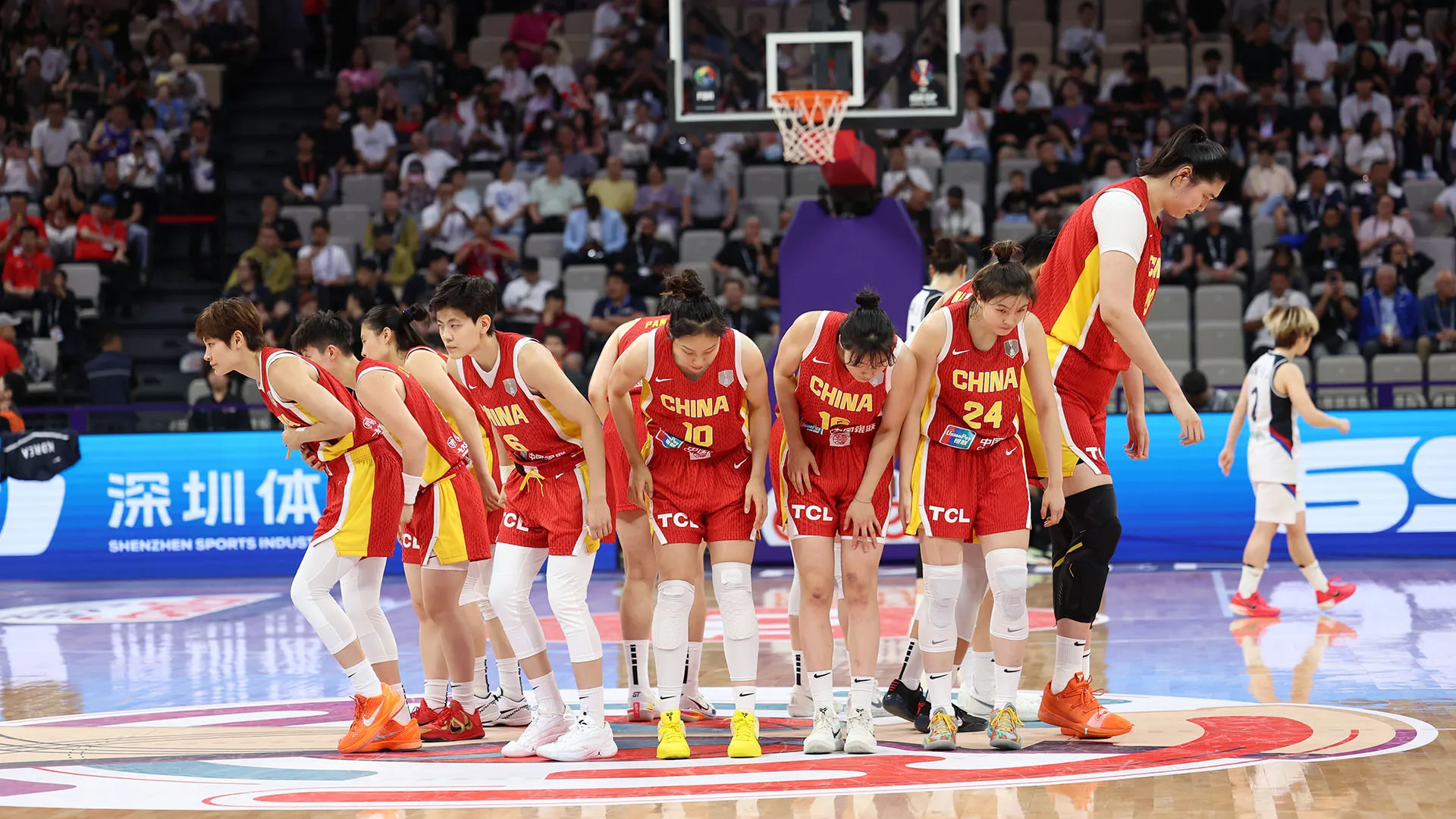 La gigantesca Zhang Ziyu ha brillato nella vittoria per 91-69 contro la Corea in Coppa d'Asia