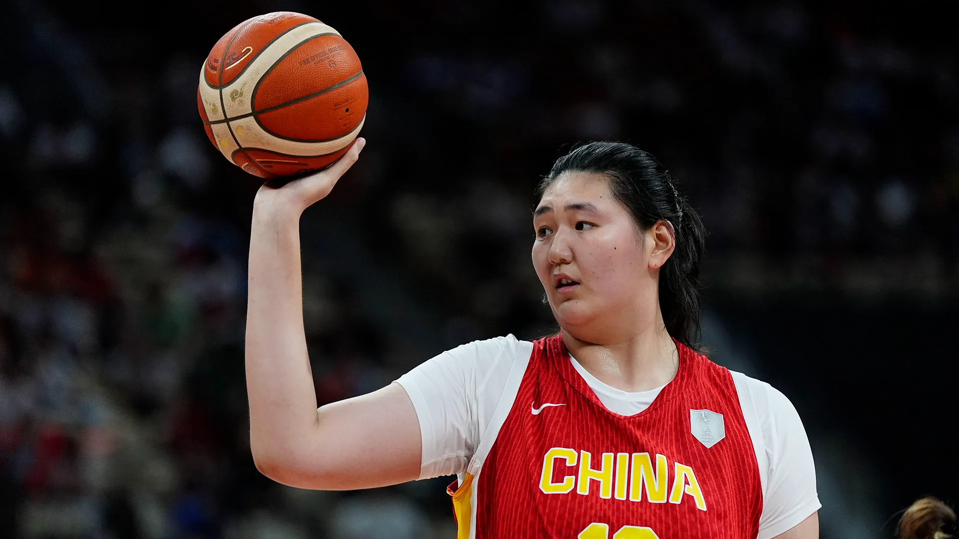 8 punti, 7 rimbalzi e 3 assist per Zhang Ziyu 
