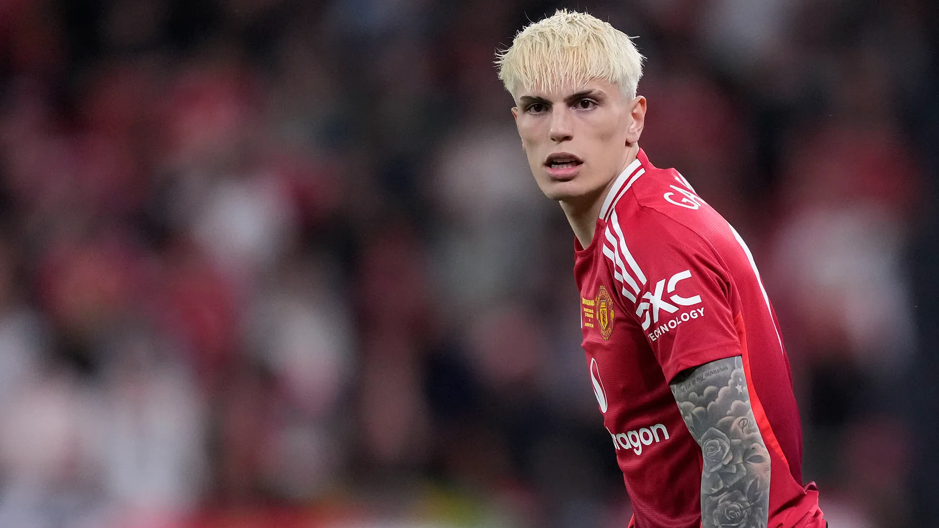 Il campione è fuori dai piani del Manchester United e sta cercando una nuova sistemazione