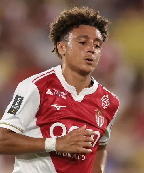 Piaceva alla Juve e al Napoli, Ben Seghir vestirà il rossonero. Ma in Germania