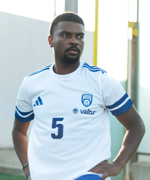 Tegola per Brindisi, frattura scomposta per Blake Francis