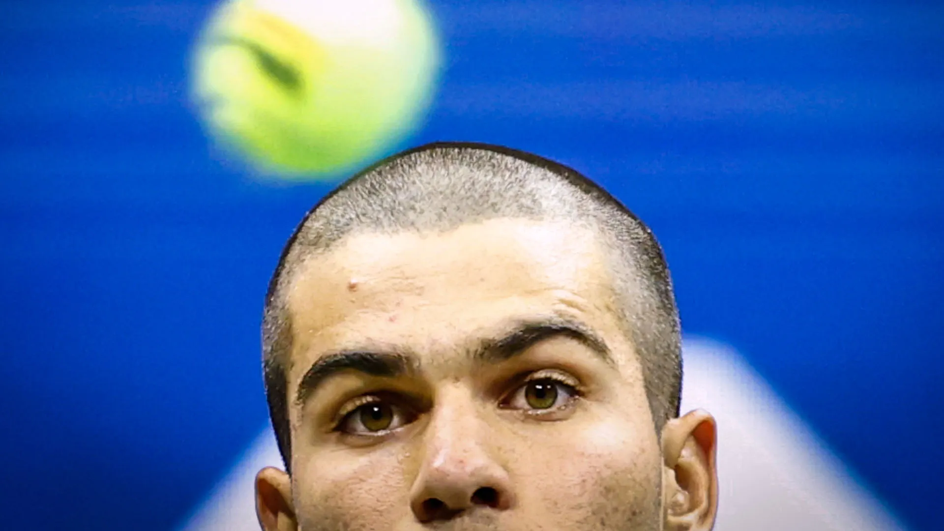 Il tennista di Murcia ha esordito agli US Open completamente rasato a zero